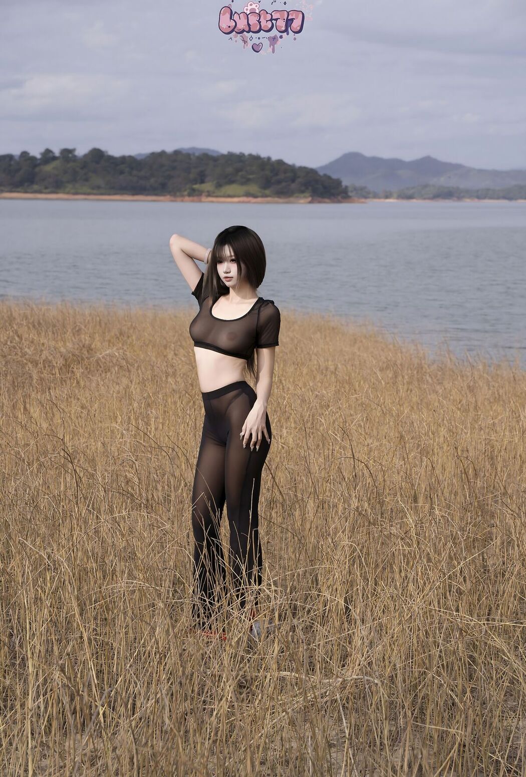 Coser@柒柒要乖哦 – 湖畔物语 Part01 (63P)