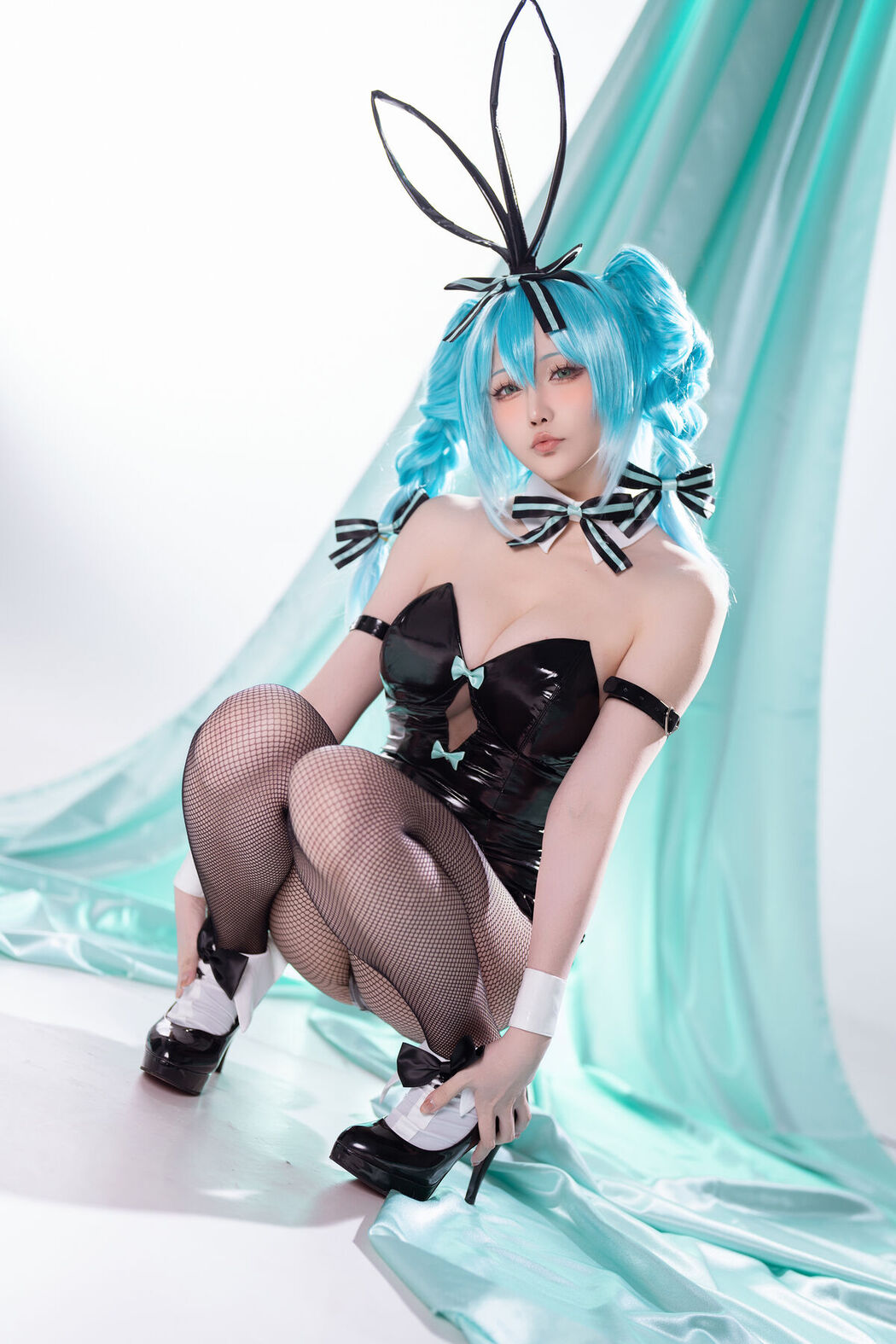 Coser@星之迟迟Hoshilily &#8211; 初音未来 兔女郎 (45P &#8211; 1V)