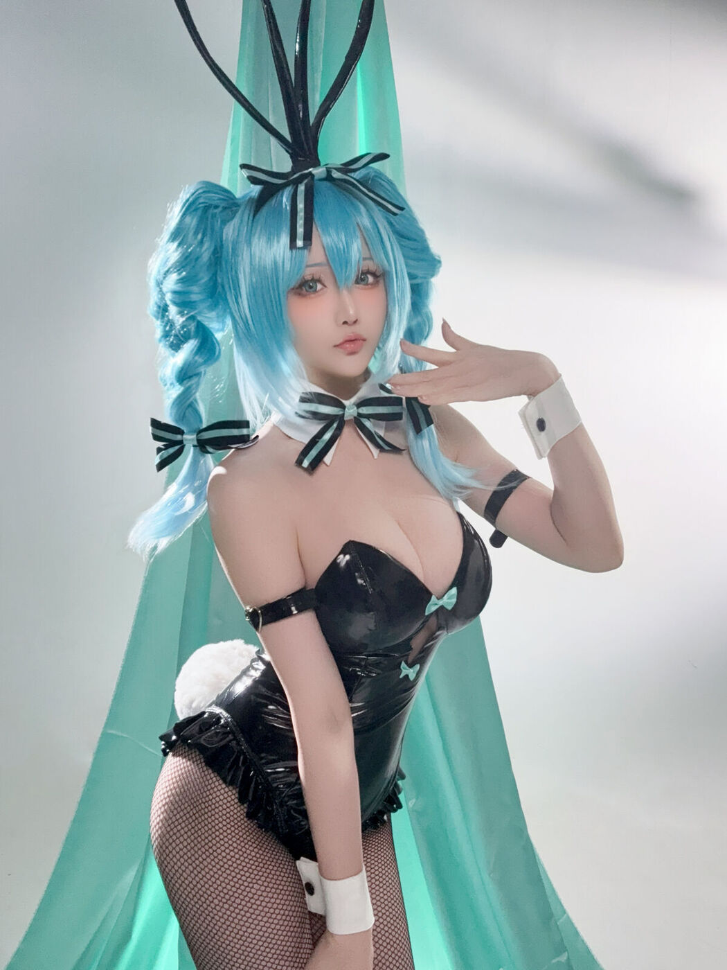 Coser@星之迟迟Hoshilily &#8211; 初音未来 兔女郎 (45P &#8211; 1V)