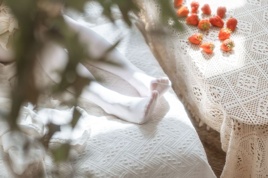 Coser@六味帝皇酱 &#8211; 小艺LOX洛丽塔 (72P)