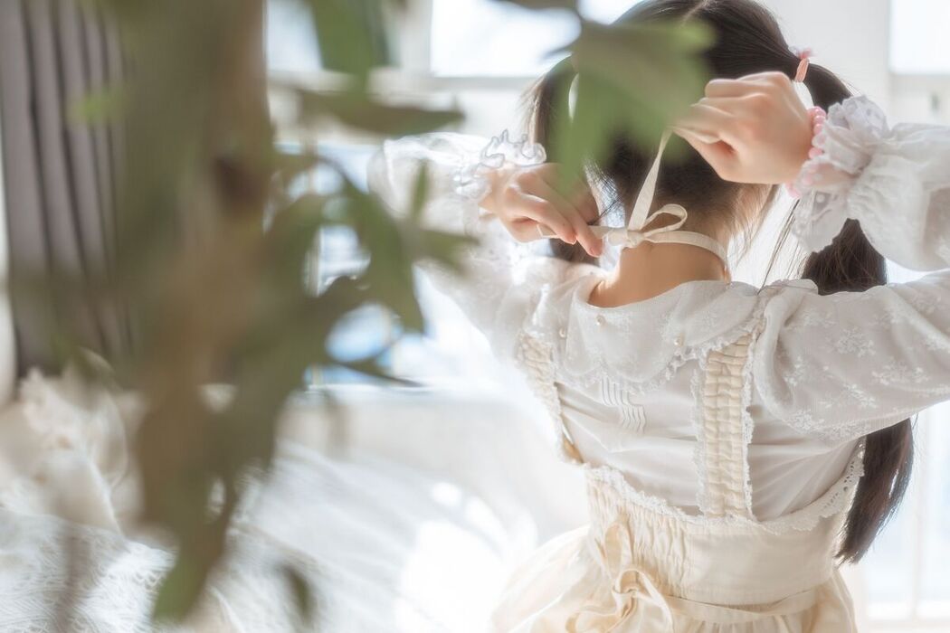 Coser@六味帝皇酱 – 小艺LOX洛丽塔 (72P)