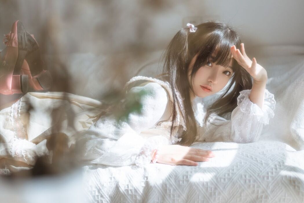 Coser@六味帝皇酱 – 小艺LOX洛丽塔 (72P)