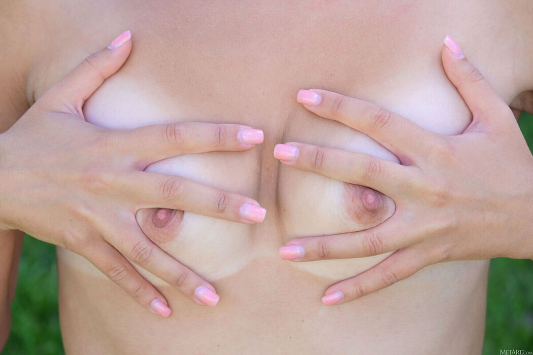 MetArt Alina – Presenting Alina Part01 (61P)