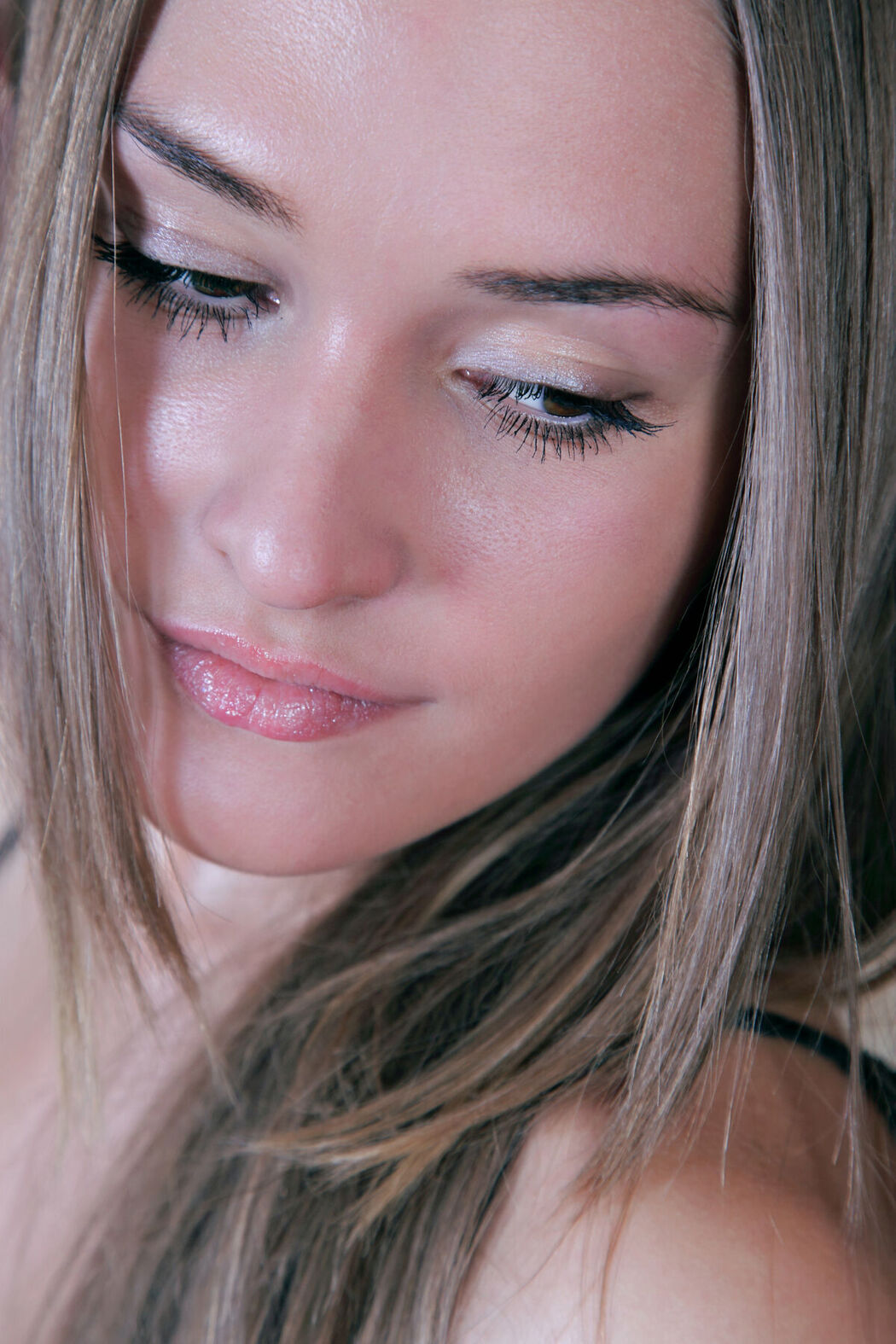 MetArt Emilia A – Manicae Part02 (67P)