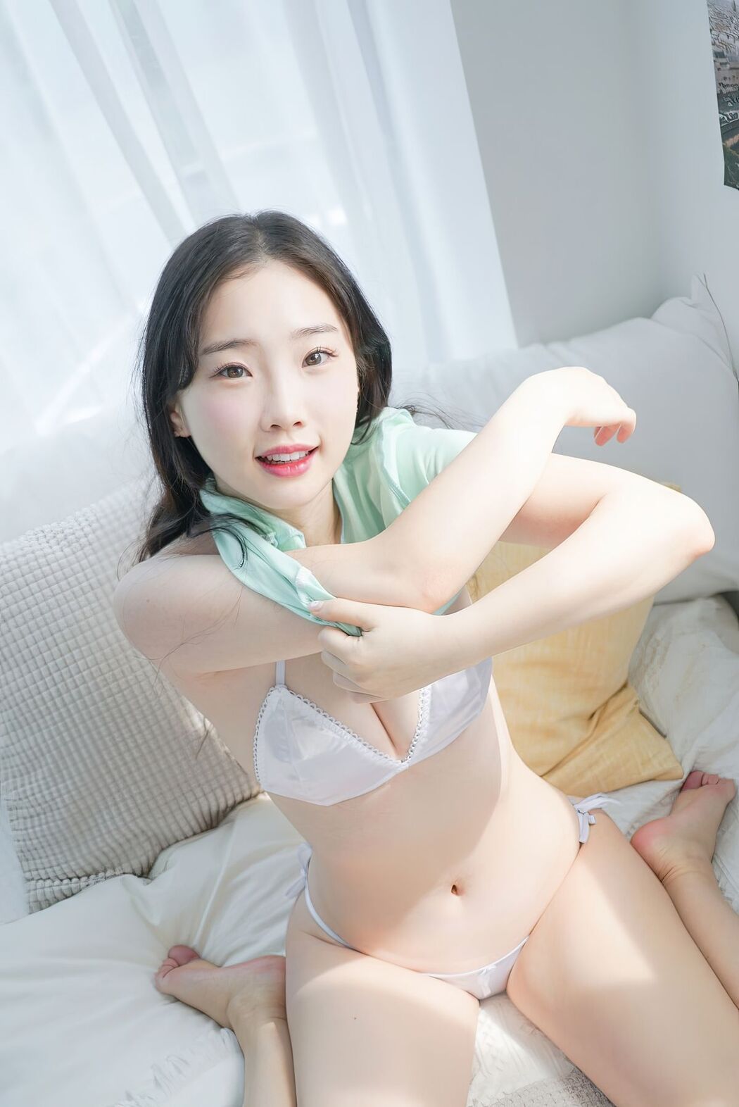 Pureding &#8211; Sexy Photobook 4 (52P &#8211; 2V)