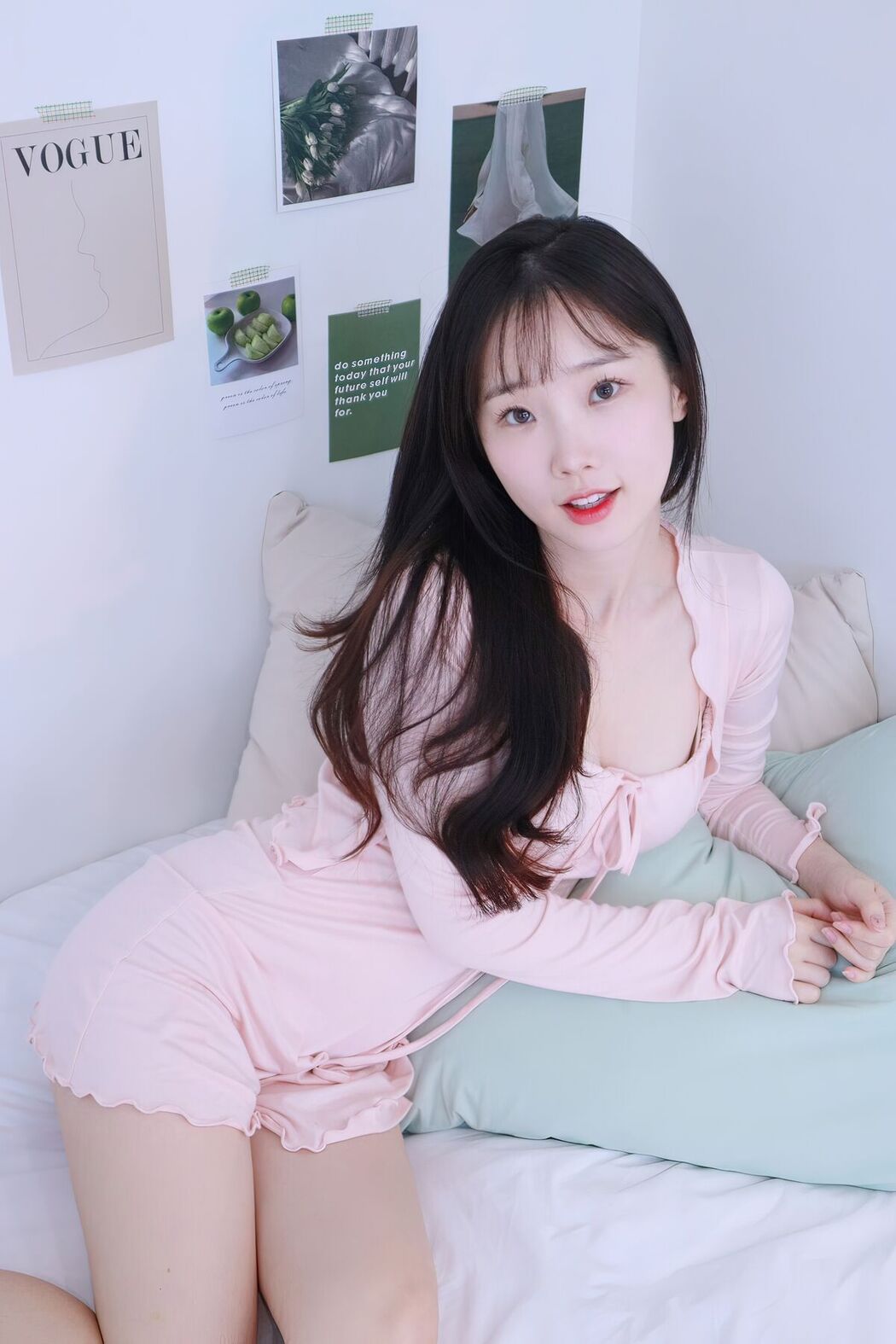 Pureding &#8211; Sexy Photobook 11 (49P &#8211; 2V)