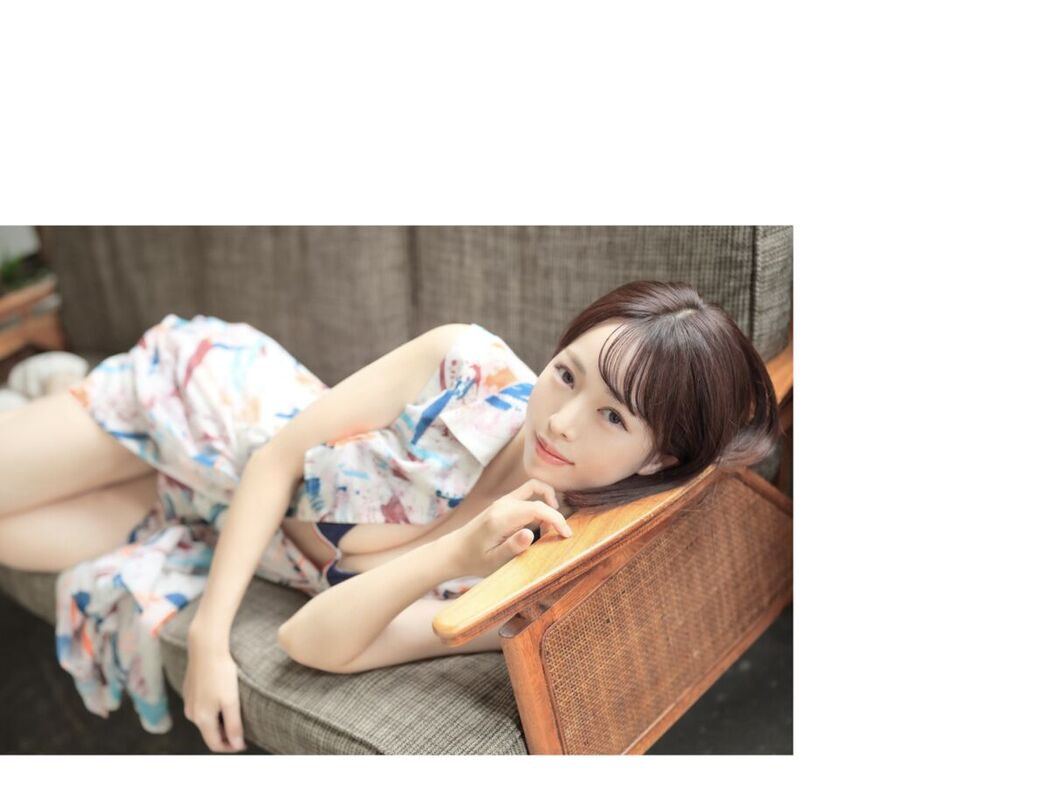 JP Nanako Mochizuki 望月菜七子 – Femme Fatale -運命の女 一般グラビア写真集 (60P)