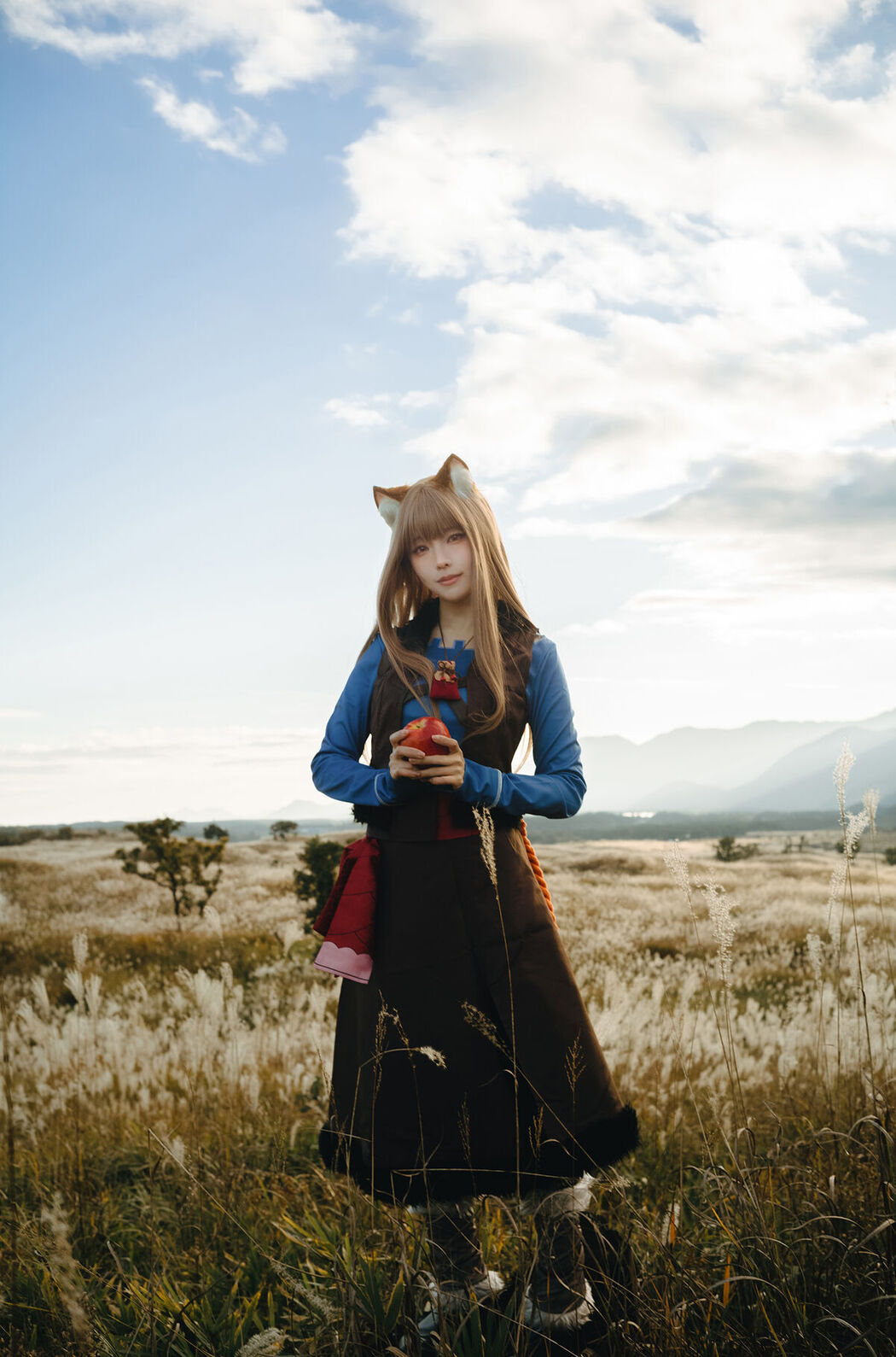 Coser@Ely_eee ElyEE子 &#8211; Soft Glow 狼與暖陽 (53P &#8211; 1V)