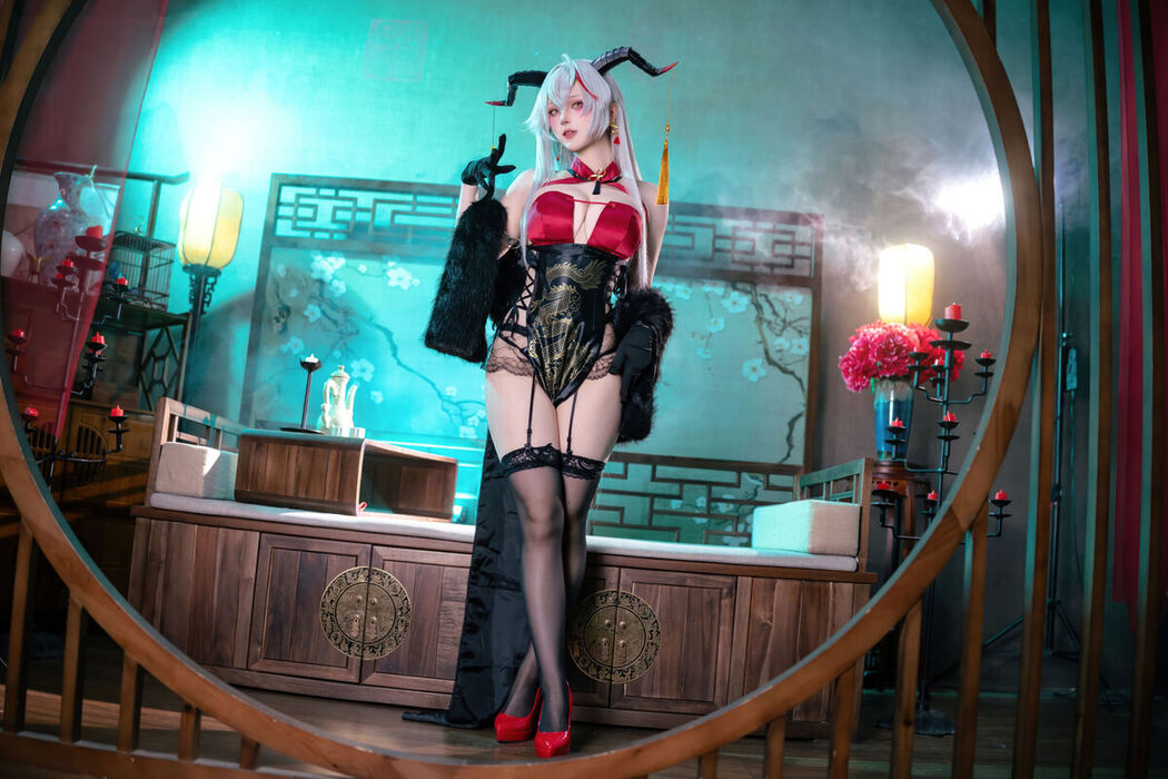 Coser@屿鱼 – 碧蓝航线 埃吉尔旗袍 (50P)