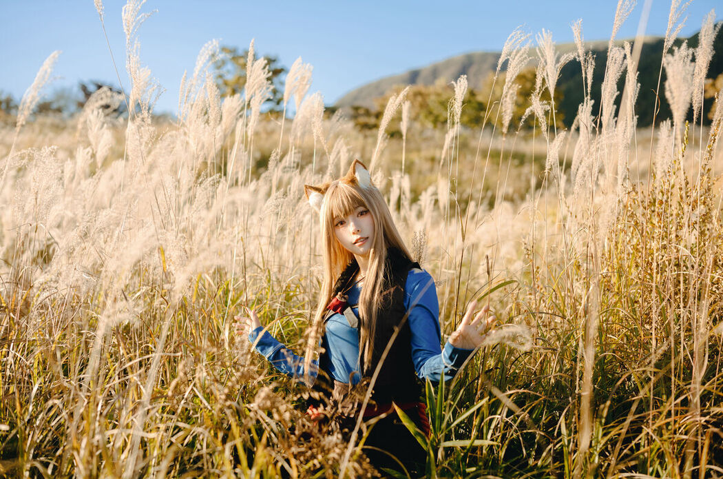 Coser@Ely_eee ElyEE子 &#8211; Soft Glow 狼與暖陽 (53P &#8211; 1V)