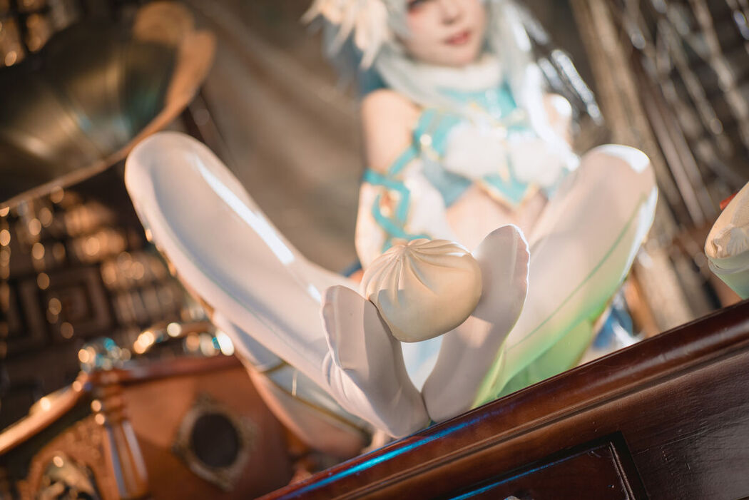 Coser@矢量鱼 – 少女前线云图计划 芙洛伦 (31P)