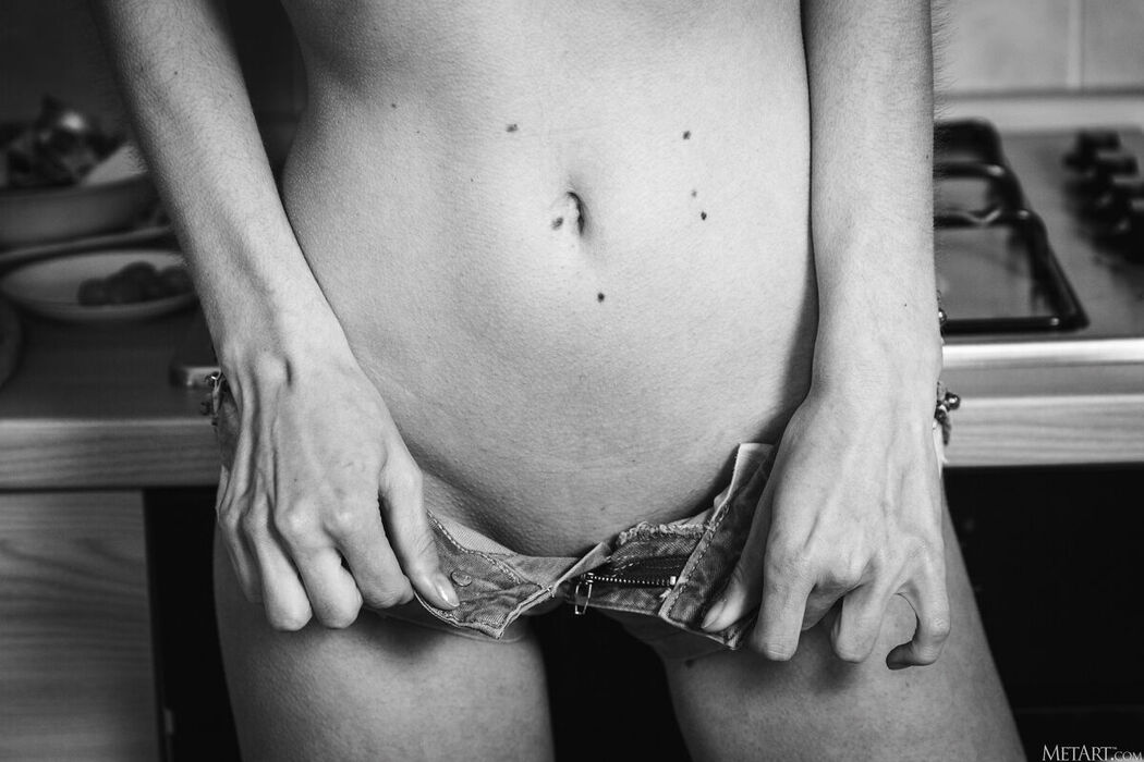 MetArt Amy Moloko &#8211; Kitchen Snack Part02 (73P)