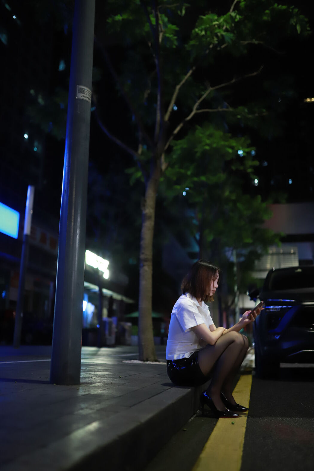 Coser@上杉绘梨落 &#8211; 被人跟踪 Part01 (51P)