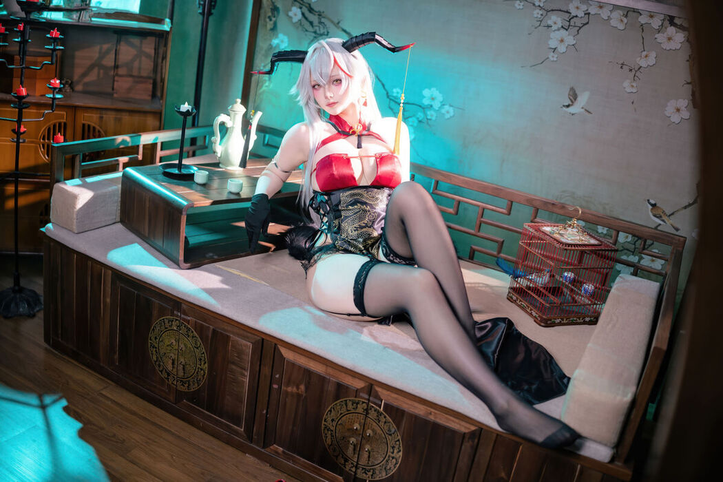 Coser@屿鱼 – 碧蓝航线 埃吉尔旗袍 (50P)