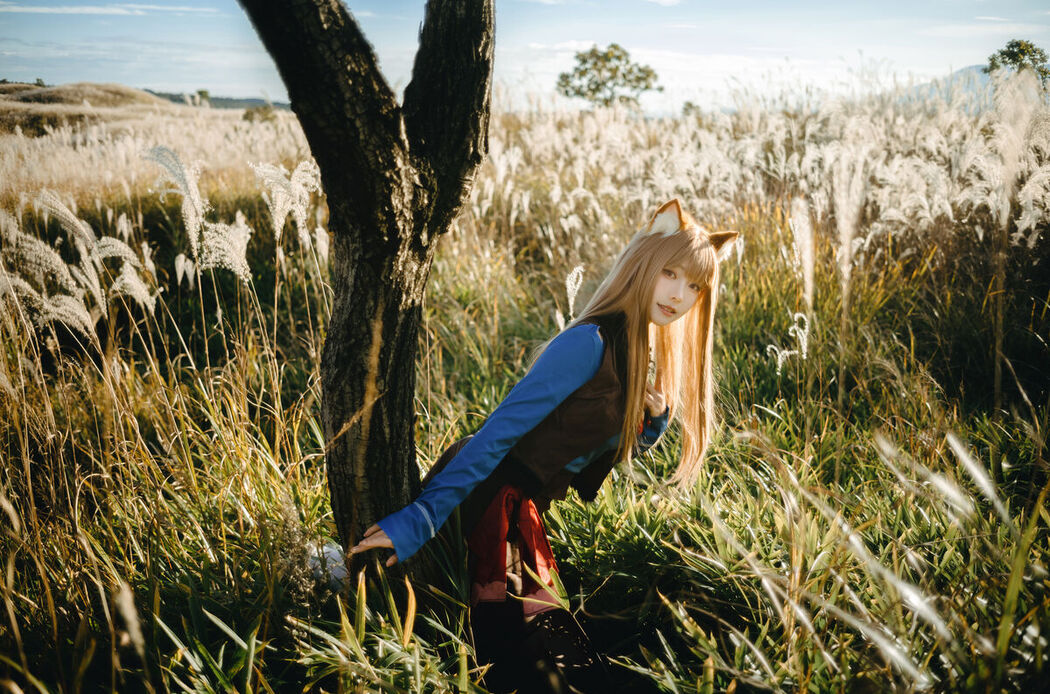 Coser@Ely_eee ElyEE子 &#8211; Soft Glow 狼與暖陽 (53P &#8211; 1V)