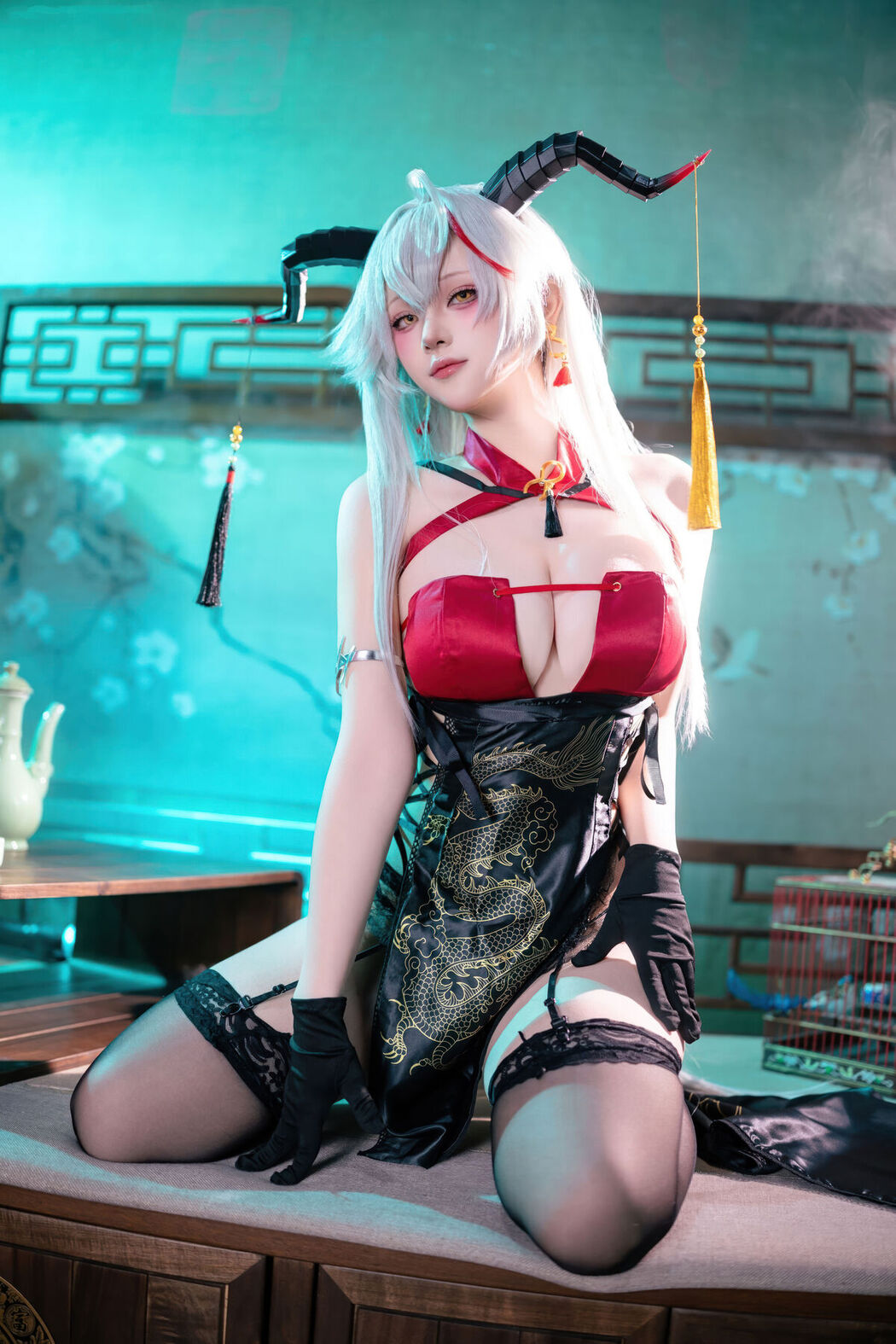 Coser@屿鱼 – 碧蓝航线 埃吉尔旗袍 (50P)