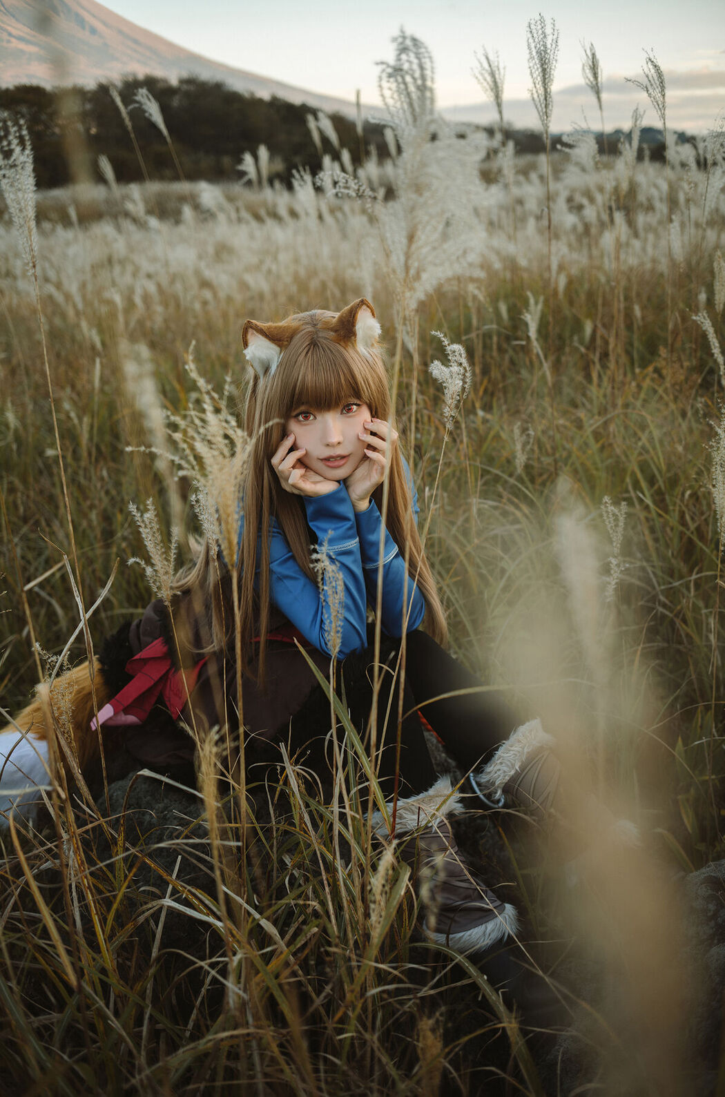Coser@Ely_eee ElyEE子 &#8211; Soft Glow 狼與暖陽 (53P &#8211; 1V)