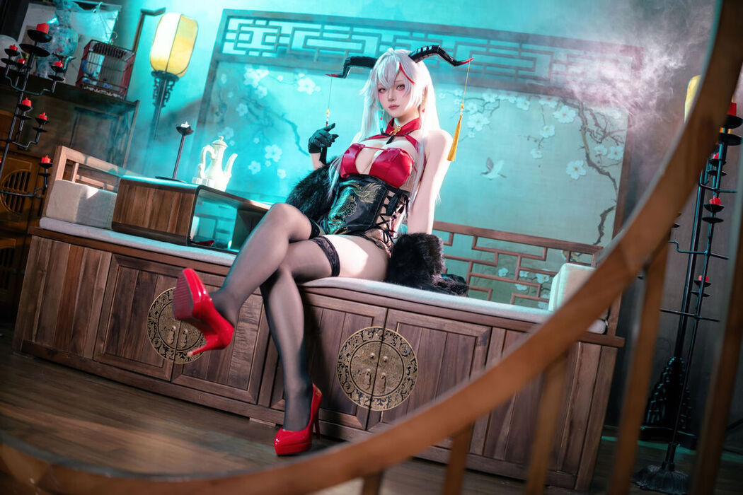 Coser@屿鱼 – 碧蓝航线 埃吉尔旗袍 (50P)