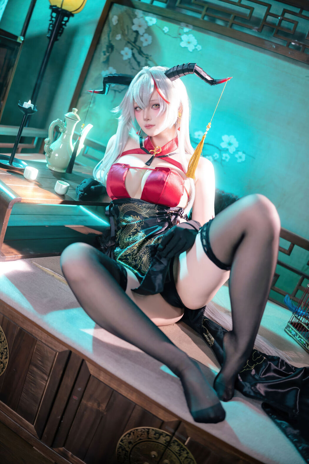Coser@屿鱼 – 碧蓝航线 埃吉尔旗袍 (50P)