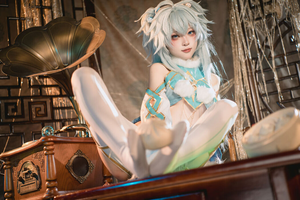 Coser@矢量鱼 – 少女前线云图计划 芙洛伦 (31P)