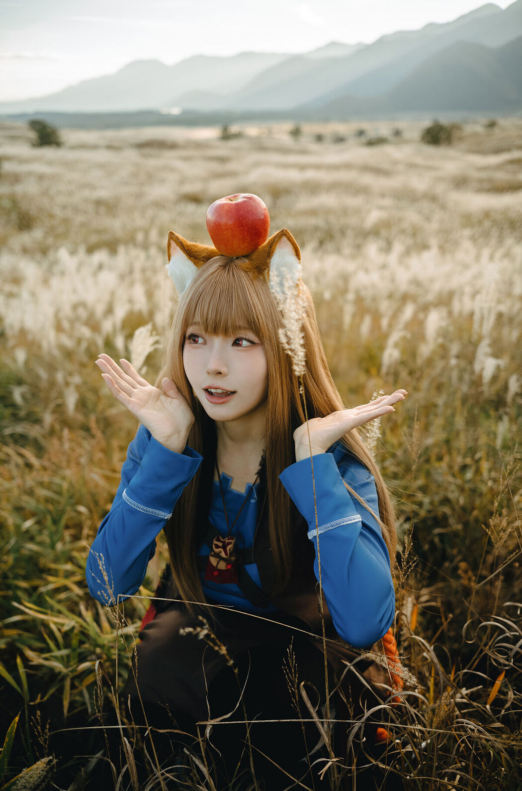 Coser@Ely_eee ElyEE子 &#8211; Soft Glow 狼與暖陽 (53P &#8211; 1V)