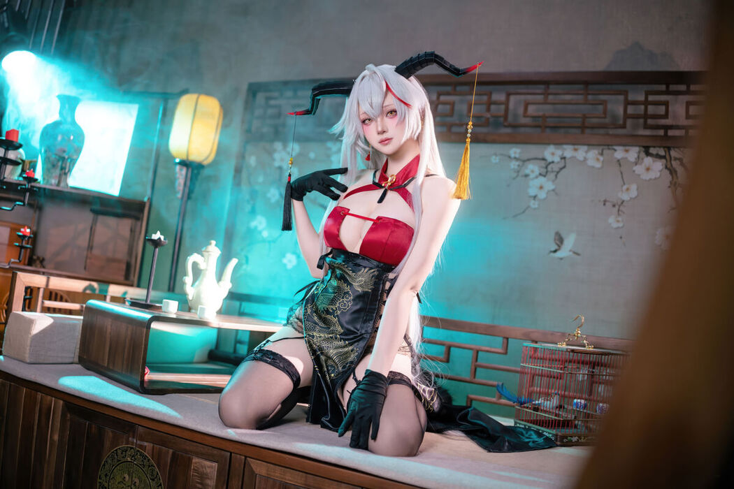 Coser@屿鱼 – 碧蓝航线 埃吉尔旗袍 (50P)