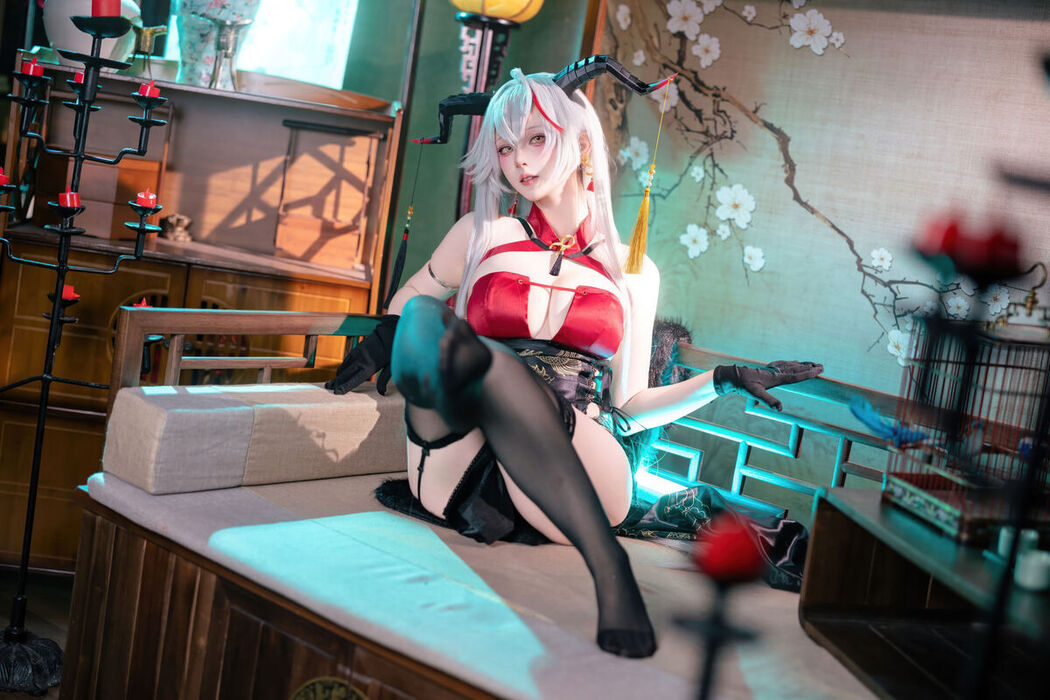 Coser@屿鱼 – 碧蓝航线 埃吉尔旗袍 (50P)