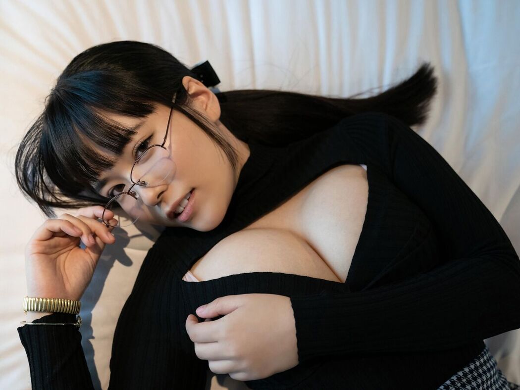 JP Shinonome Umi 東雲うみ &#8211; FLASHデジタル写真集 密会 (85P)