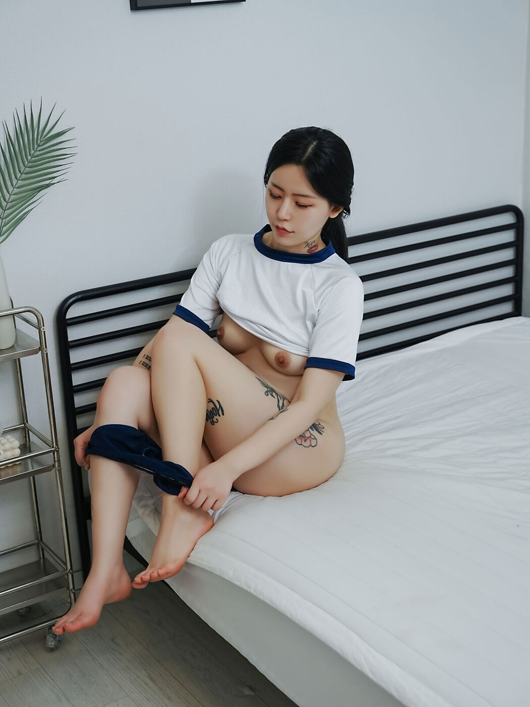 Choi Ri &#8211; Vol.01 Bloomers Part02 (72P)