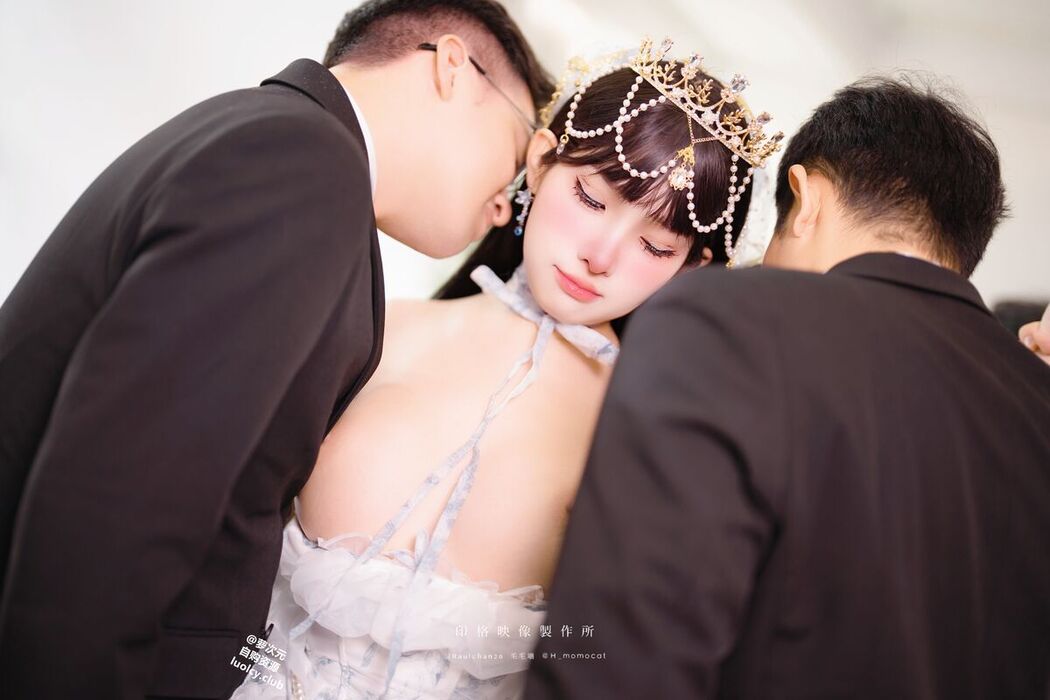 Coser@慕慕momo &#8211; Birthday Day 永遠的小公主 (54P &#8211; 2V)