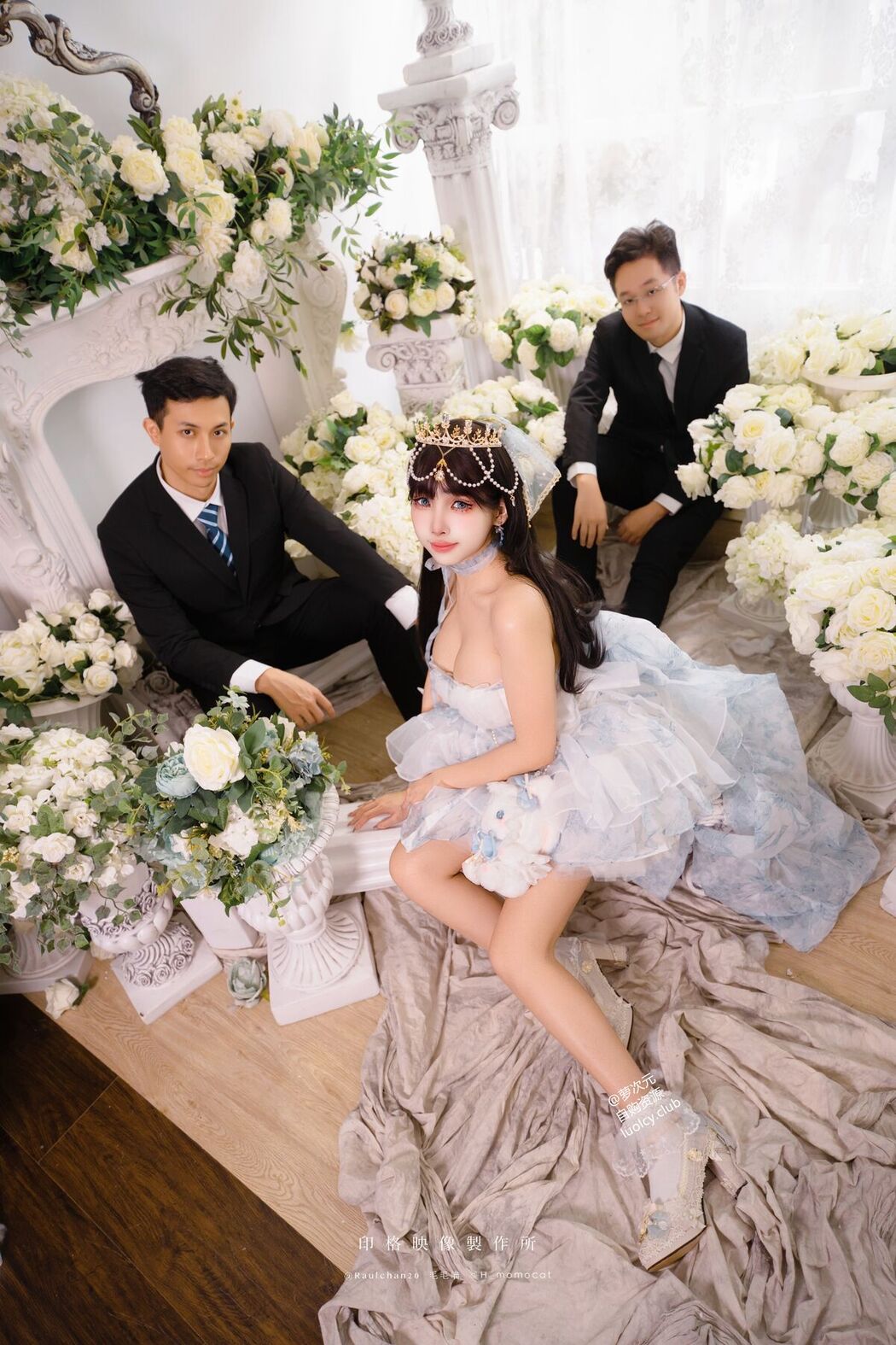 Coser@慕慕momo &#8211; Birthday Day 永遠的小公主 (54P &#8211; 2V)