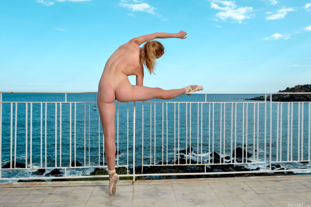 MetArt Dana Red &#8211; Presenting Dana Red Part01 (52P)