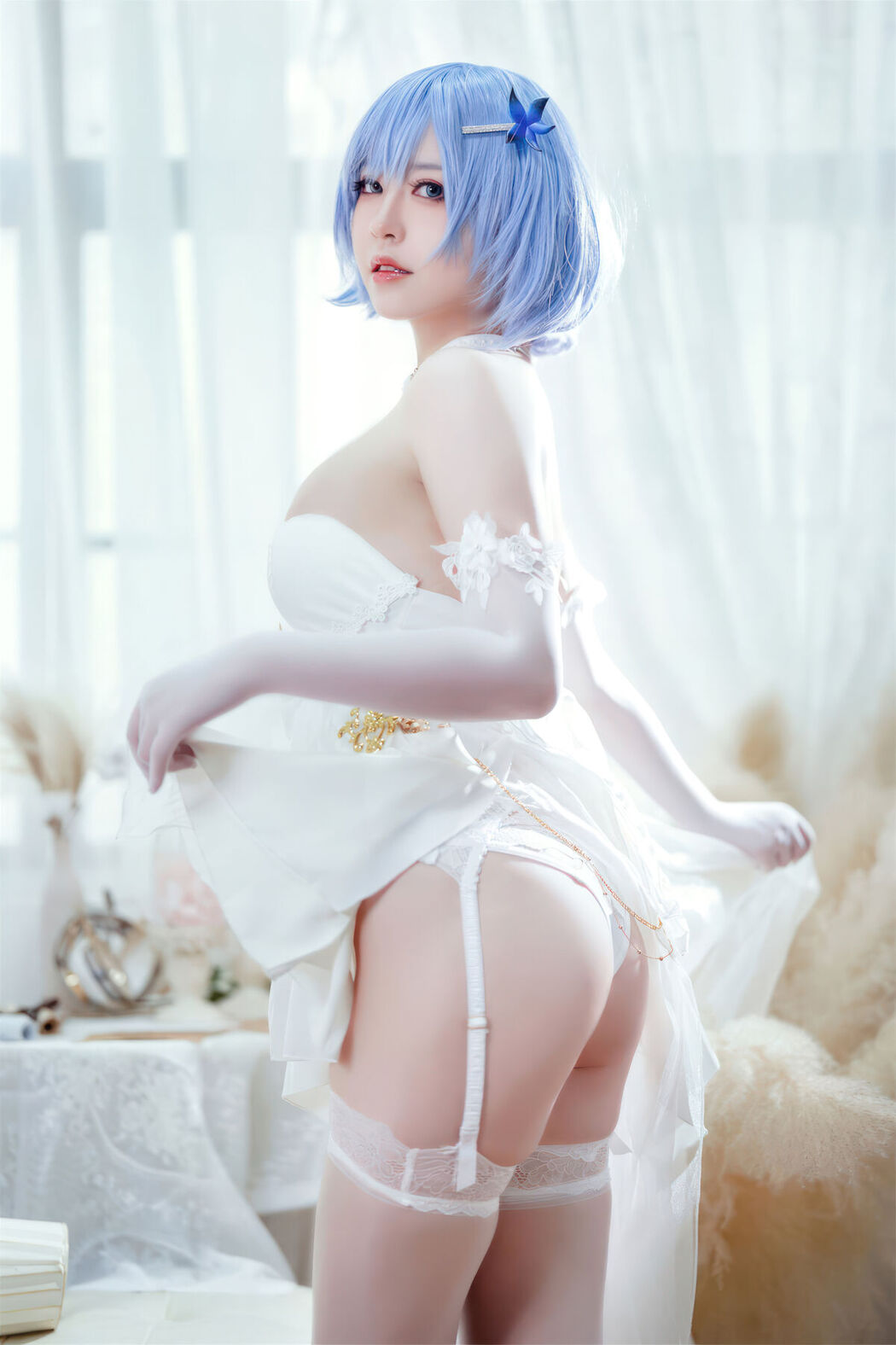 Coser@半半子 &#8211; 碧蓝航线 恰巴耶夫 白骑兵的旋律 礼服 (64P &#8211; 2V)