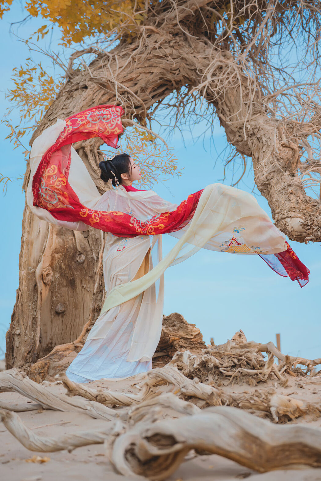 Coser@桜桃喵 – 惊鸿 (15P)