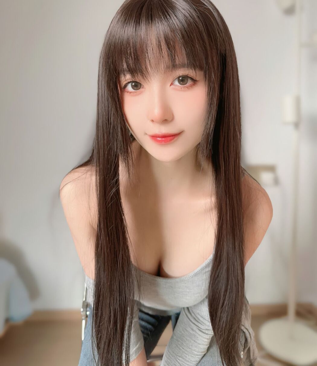 Coser@布丁大法 Pudding Dafa &#8211; Aug 2025 Part01 (51P &#8211; 11V)