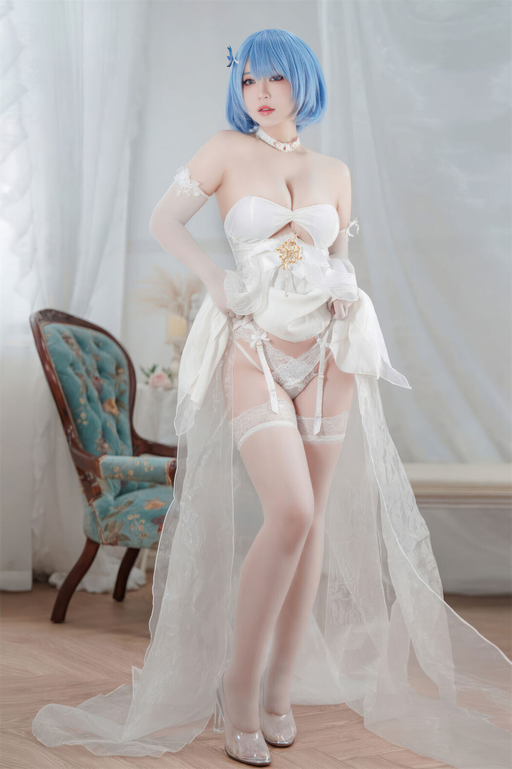 Coser@半半子 &#8211; 碧蓝航线 恰巴耶夫 白骑兵的旋律 礼服 (64P &#8211; 2V)