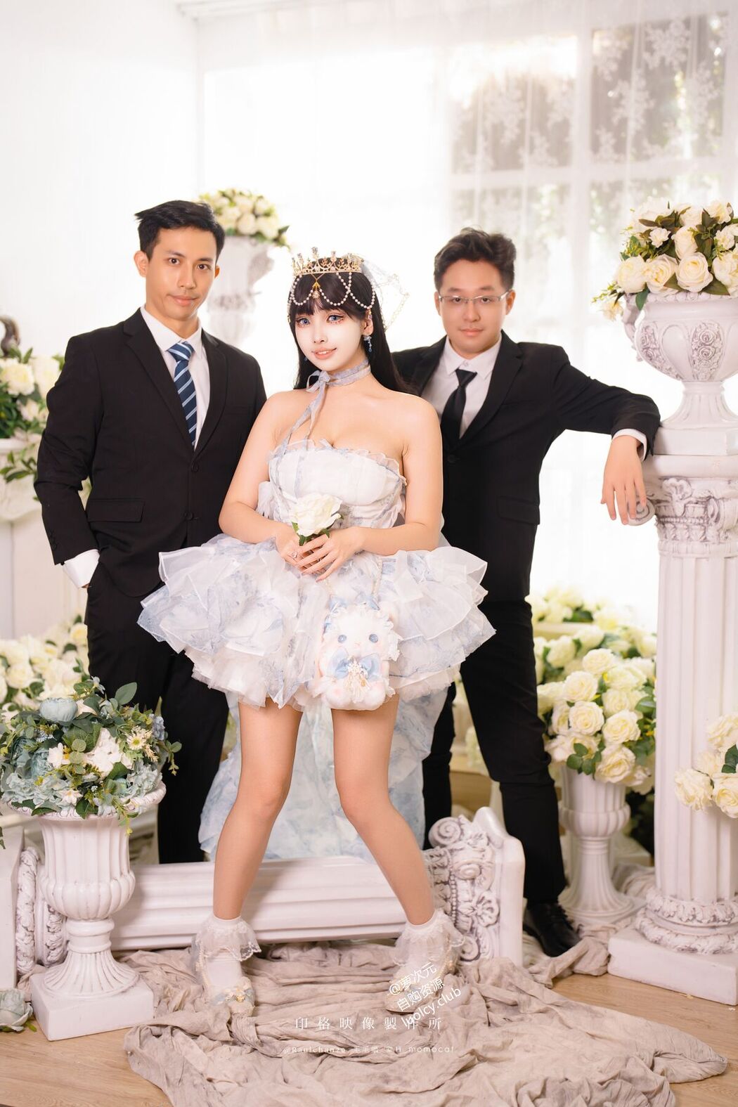 Coser@慕慕momo &#8211; Birthday Day 永遠的小公主 (54P &#8211; 2V)