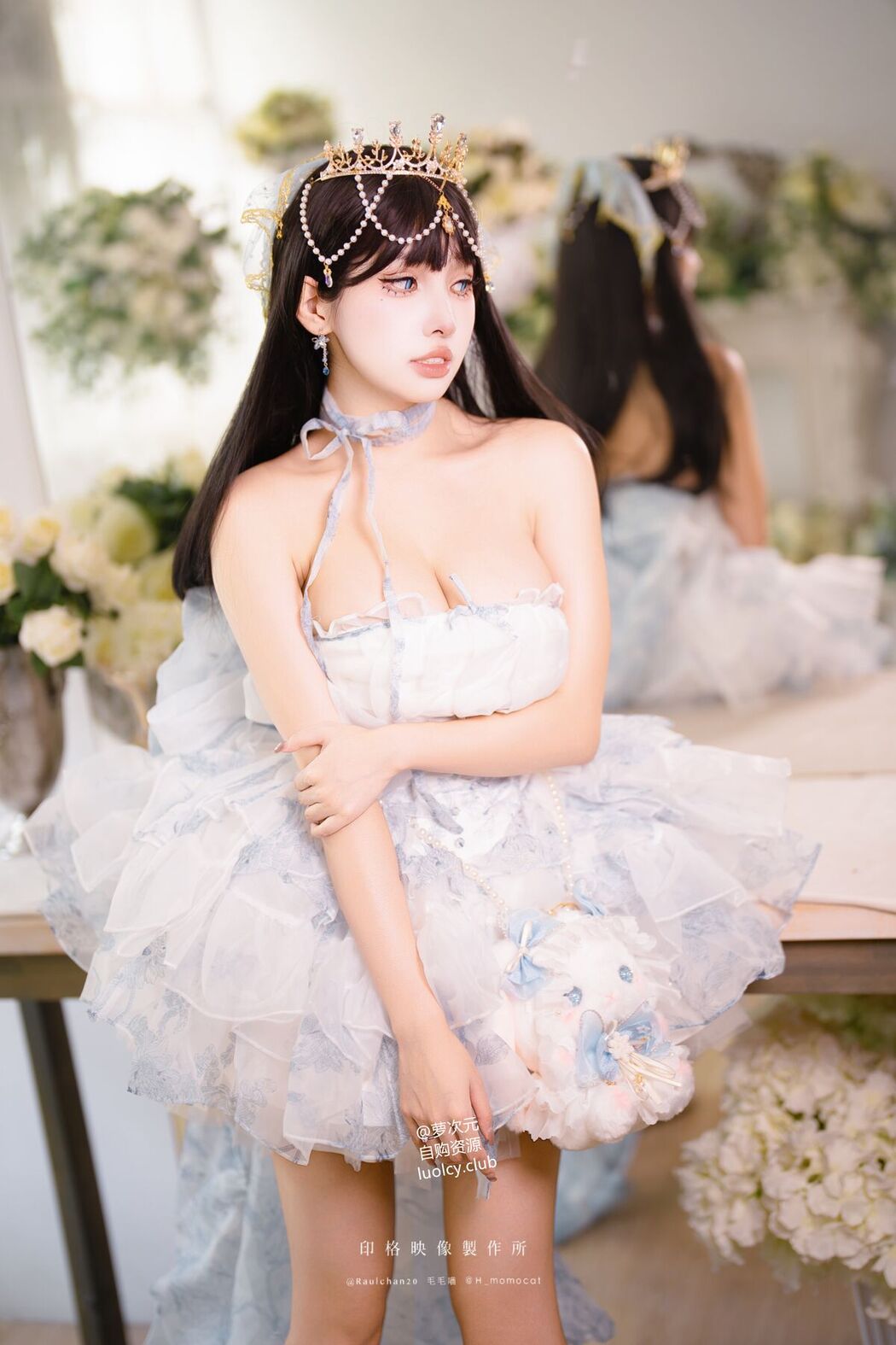 Coser@慕慕momo &#8211; Birthday Day 永遠的小公主 (54P &#8211; 2V)
