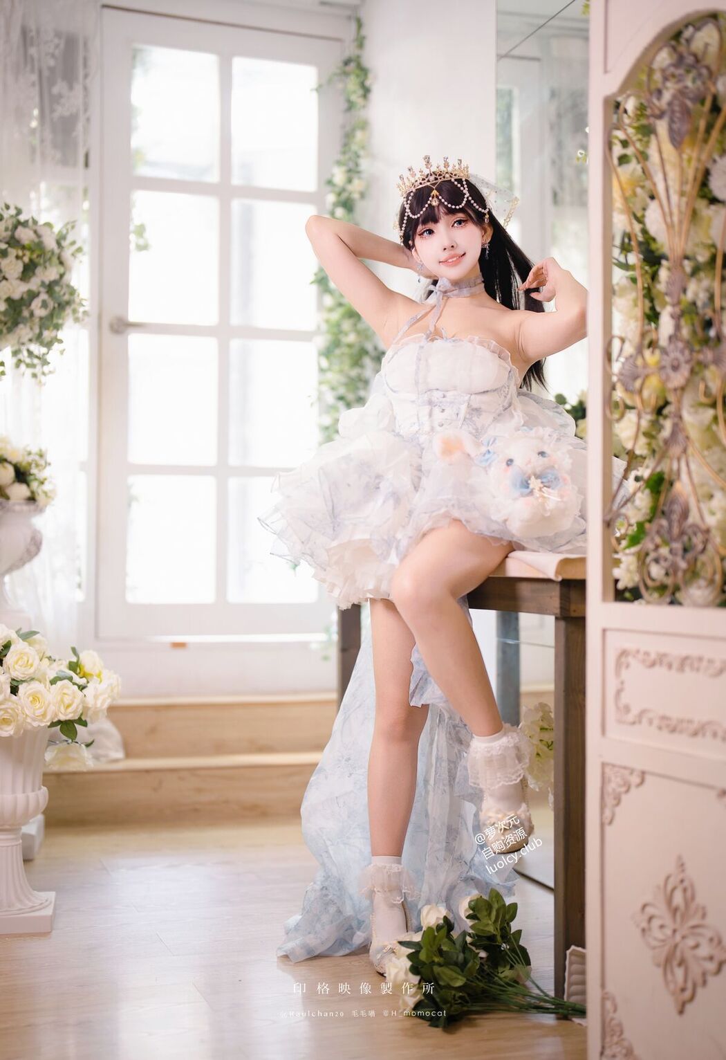 Coser@慕慕momo &#8211; Birthday Day 永遠的小公主 (54P &#8211; 2V)