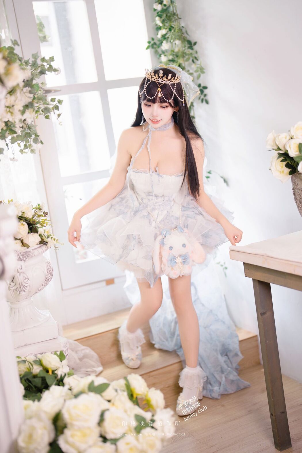 Coser@慕慕momo &#8211; Birthday Day 永遠的小公主 (54P &#8211; 2V)