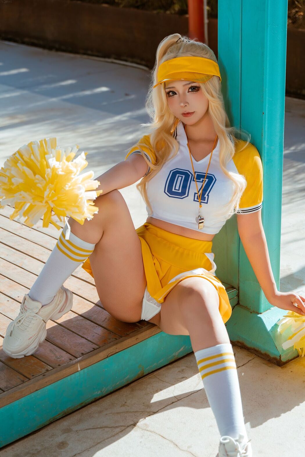 Coser@yuuhui玉汇 &#8211; 维c时刻 Part01 (68P &#8211; 2V)