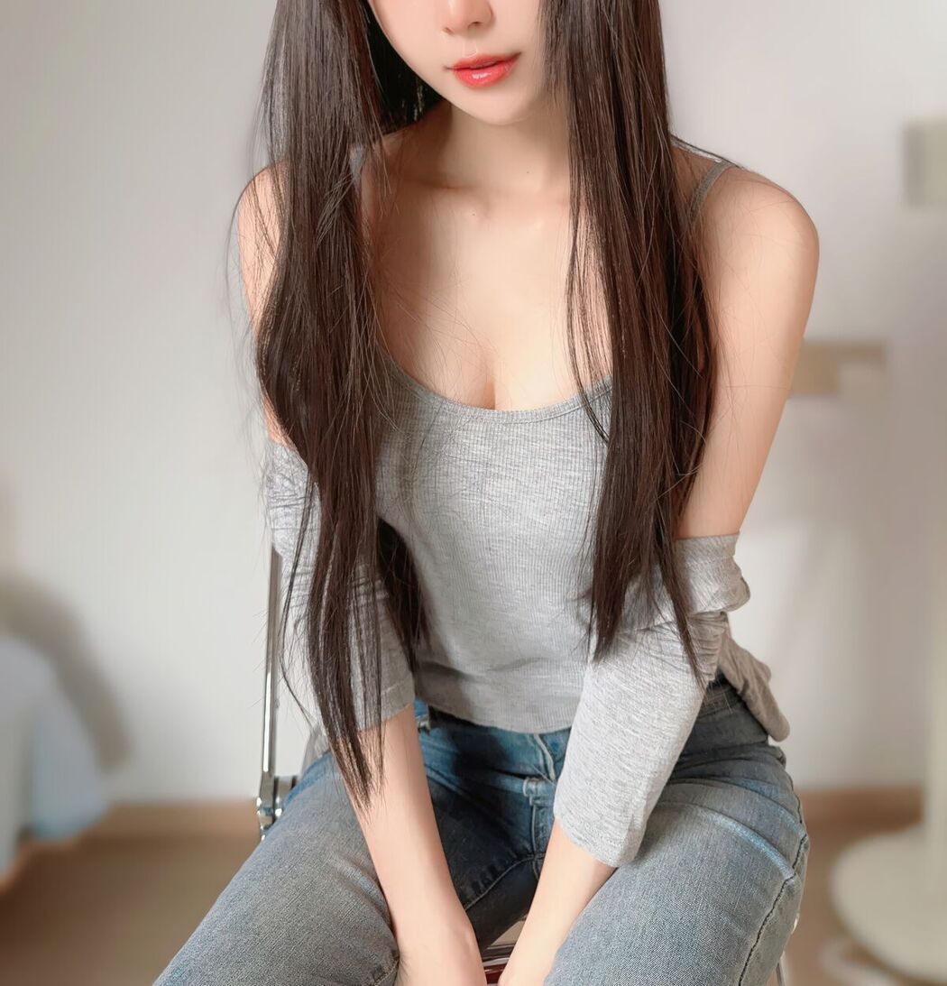 Coser@布丁大法 Pudding Dafa &#8211; Aug 2025 Part01 (51P &#8211; 11V)