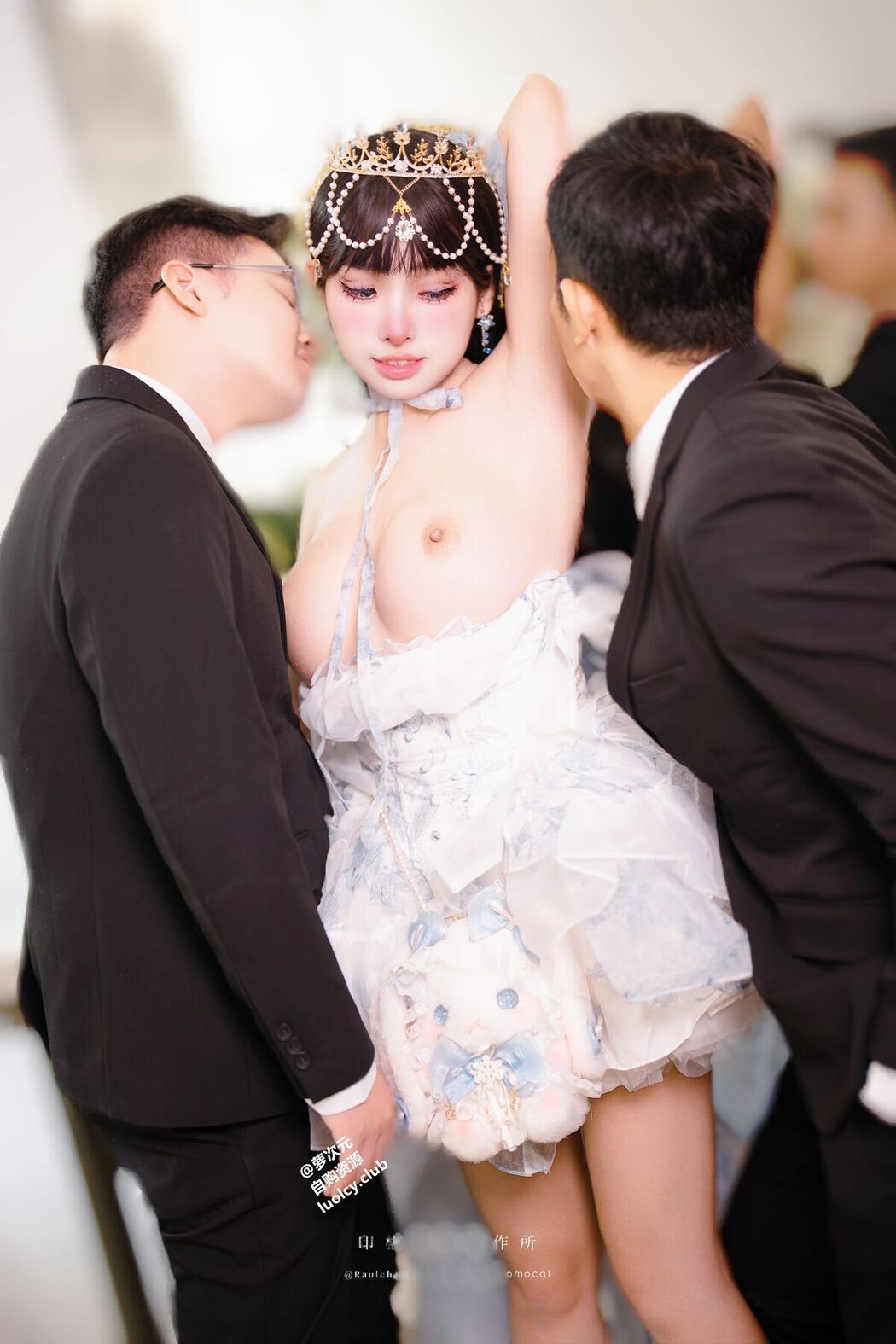 Coser@慕慕momo &#8211; Birthday Day 永遠的小公主 (54P &#8211; 2V)