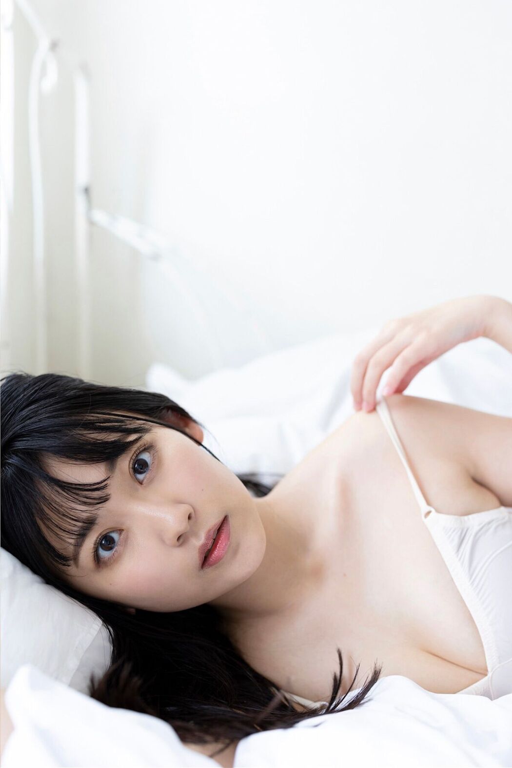 JP Moka Hayashida 林田百加 – FLASHデジタル写真集 ハイレグ切っちゃった (74P)