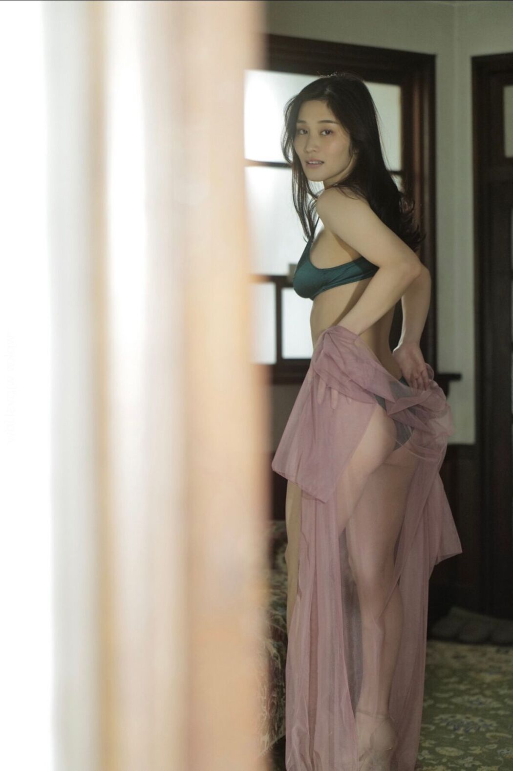 JP Rin Takahashi 高橋凛 &#8211; FLASHデジタル写真集 酔いたい気分なの (71P)