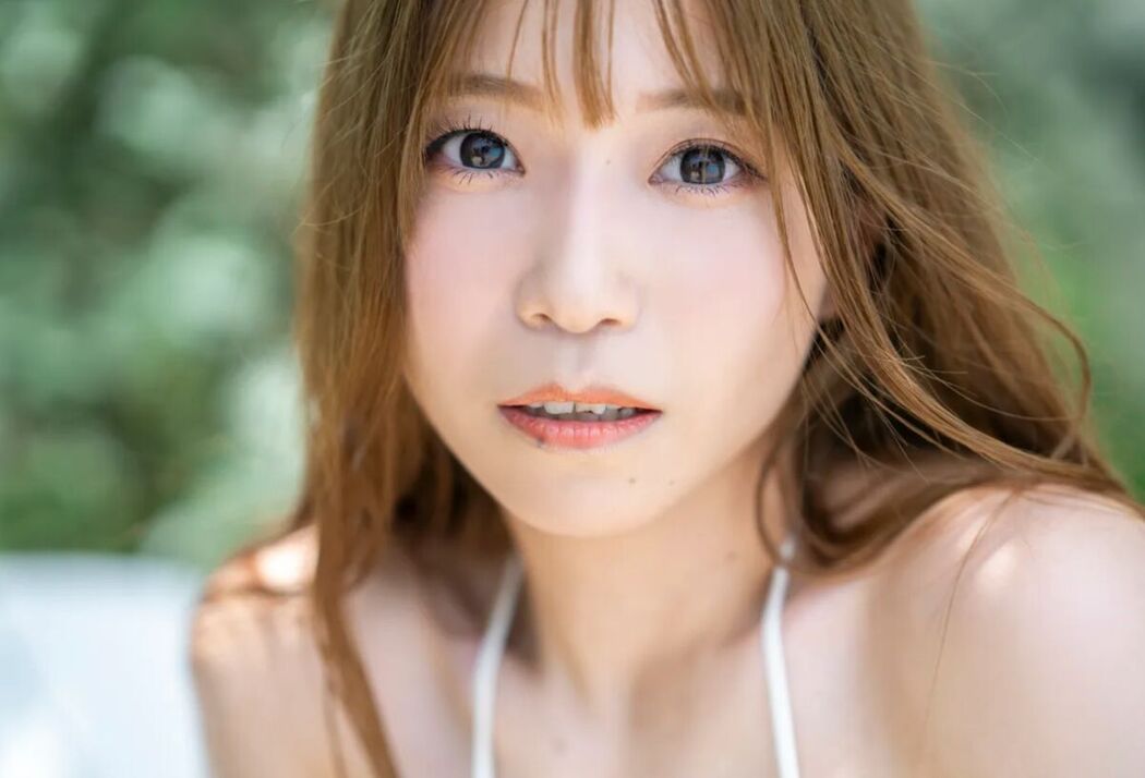 JP Asaka 亜咲花 &#8211; FRIDAY Monthly Girl 043 完全未発表100カット Part01 (55P &#8211; 1V)