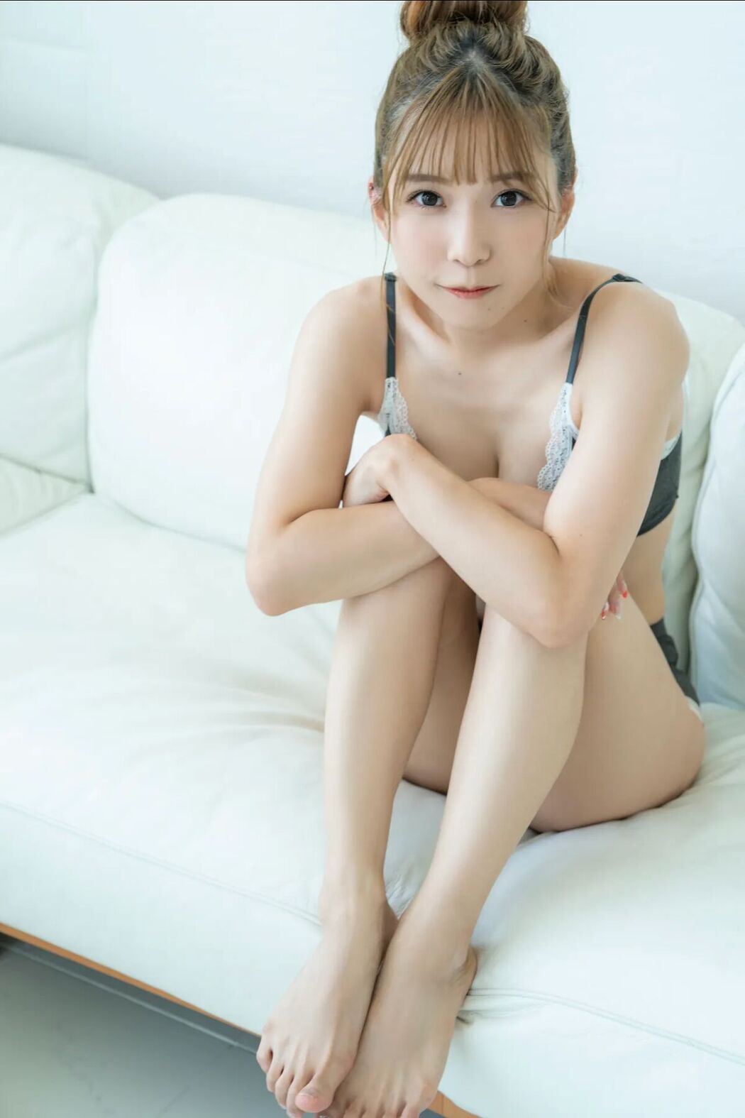 JP Asaka 亜咲花 &#8211; FRIDAY Monthly Girl 043 完全未発表100カット Part02 (55P)