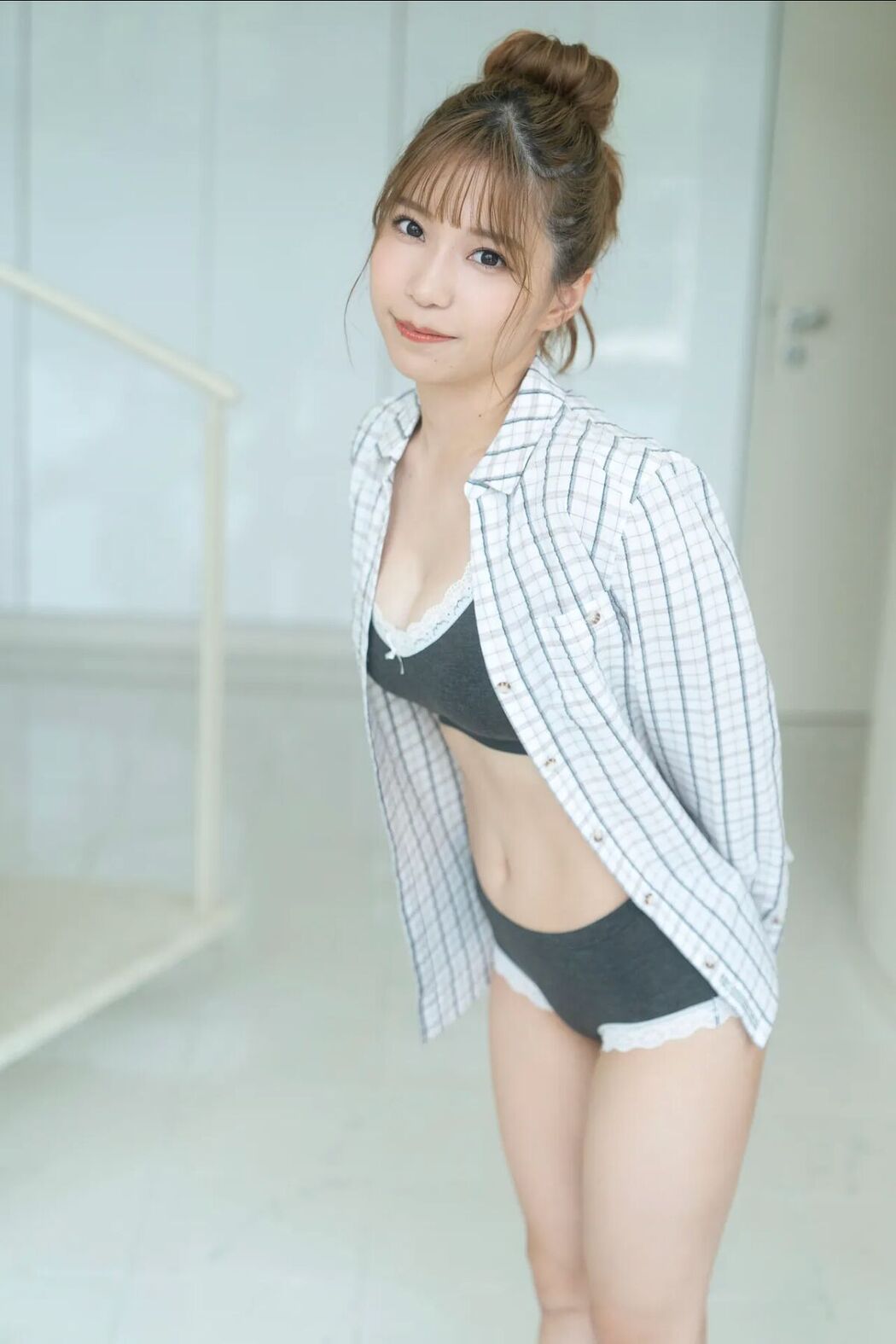 JP Asaka 亜咲花 &#8211; FRIDAY Monthly Girl 043 完全未発表100カット Part02 (55P)