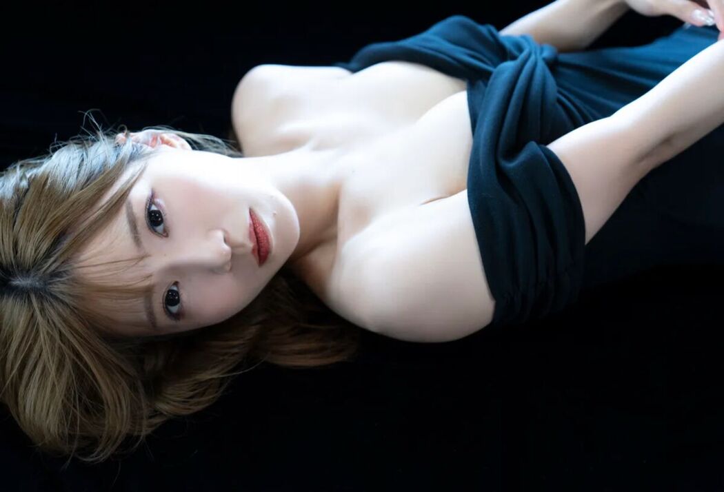 JP Asaka 亜咲花 &#8211; FRIDAY Monthly Girl 043 完全未発表100カット Part02 (55P)