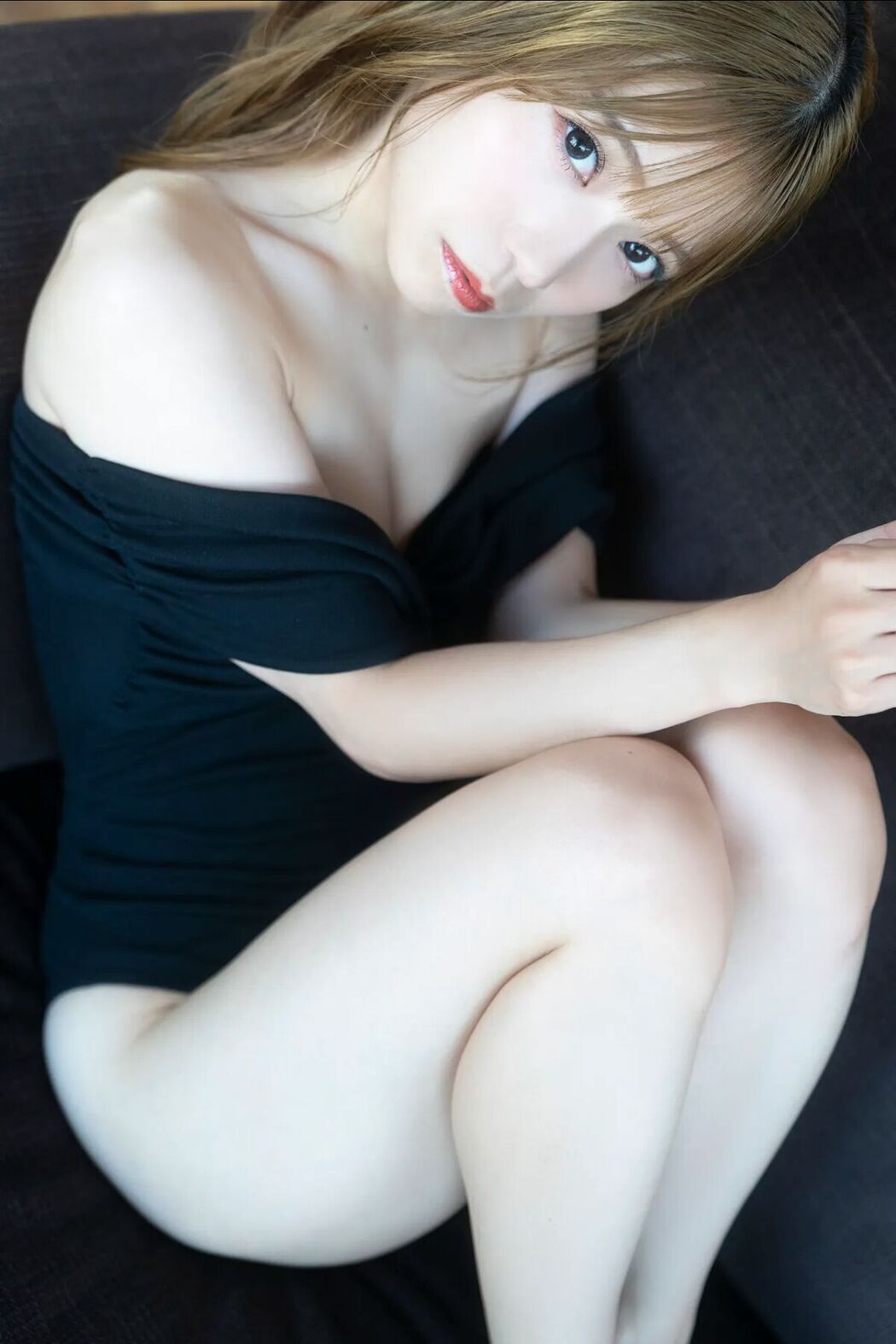 JP Asaka 亜咲花 &#8211; FRIDAY Monthly Girl 043 完全未発表100カット Part02 (55P)